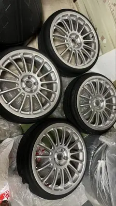 OZ Racing 17inc7J＋50？のサムネイル