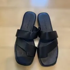 ブラック フラットサンダル　23.5