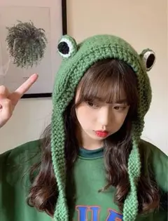 カエル　被り物　ニット　編み物