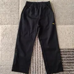 Puma ブラック ロングパンツ サイドストライプ