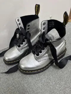 Dr.Martens ホールブーツ 厚底 グリッター リボン - メルカリ