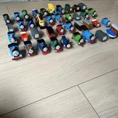 カプセルプラレール　トーマスシリーズ５０個セットです⑤