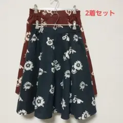earth music&ecology　花柄フレアスカート　2着　赤　ネイビー