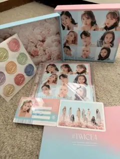 #TWICE4 アルバム CD フォトカード シールセット　9/30まで販売