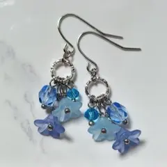 No.521 青いお花のピアス ハンドメイド