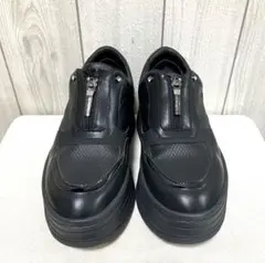 美品　+diana 厚底 フロントジップ スニーカー　ブラック　23.5cm