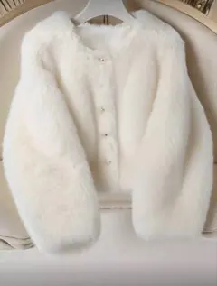 SHEIN ホワイト フェイクファージャケット Sサイズ