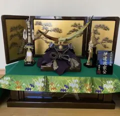 美品】東旭 五月人形 銀盛上龍兜10号 シルバー兜 ケース飾り - メルカリ