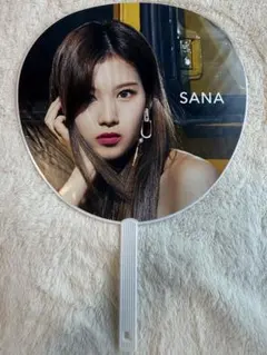TWICE SANA うちわ 2種セット キーホルダー付き - メルカリ