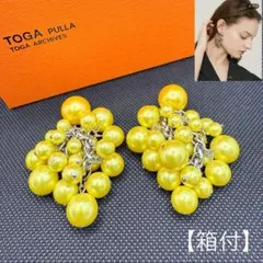 美品 TOGA PULLA ビーズ イアリング イエロー 箱付のサムネイル