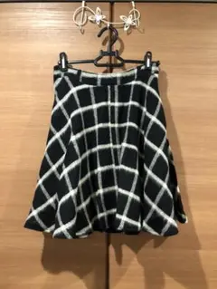 ミッシュマッシュ    白&黒  チェックスカートのサムネイル