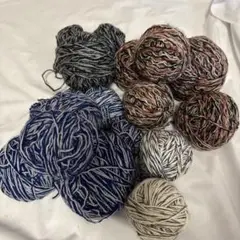 毛糸ボールセット（青・白・黒・茶色・赤）