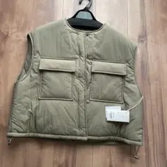 新品　【hwyl】Padding vest 定価1万6500円　ベスト　クロシェ