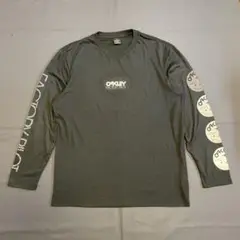 【美品】OAKLEY 長袖Tシャツ　Mサイズ 袖プリント　ブラック