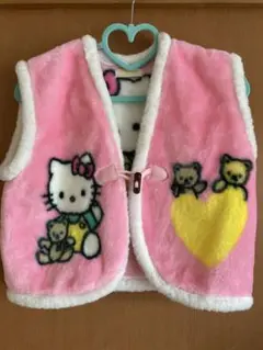 サンリオ　ハローキティ フリースベスト はんてん　ちゃんちゃんこ