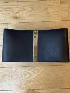 CHARLES & KEITH クラッチバッグ