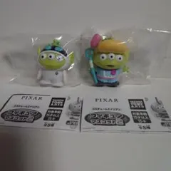 PIXAR　 コスチュームエイリアン 　フィギュアマスコット２　イヴ／ポー