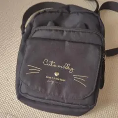 ガールズ　猫柄　ショルダーバッグ　黒