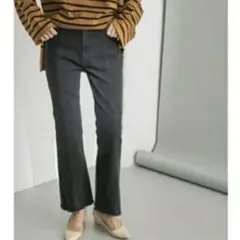 アーバンリサーチ　センターシームデニムパンツのサムネイル