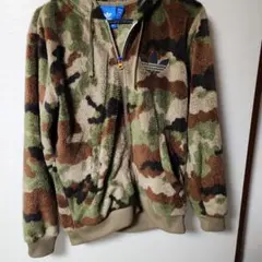 迷彩 フリースジャケット
