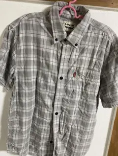 Levi's リーバイス　メンズ半袖チェックシャツのサムネイル
