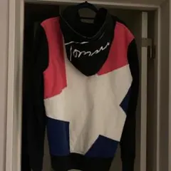 TOMMY HILFIGER パーカー