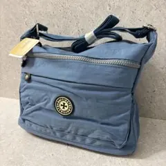 新品タグ付 MERRIMENT ショルダーバッグ 水色 軽量 カジュアル斜め掛け