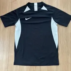 NIKE Tシャツのサムネイル