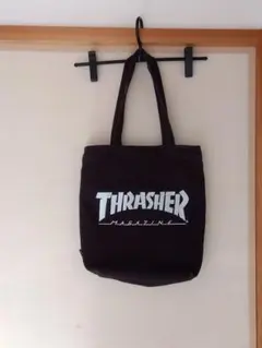THRASHER トートバッグ 黒のサムネイル