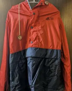 【MT.RAINIER DESIGN】赤と紺のマウンテンパーカーのサムネイル