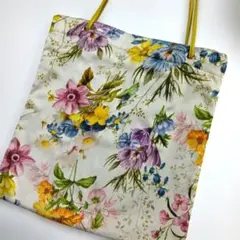 新品　トートバッグ　肩掛けバッグ　花柄　大型