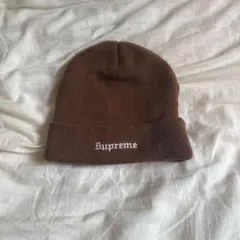 supremeビーニー 刺繍デザイン