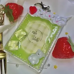 Item thumbnail for item 2ac0cf97-34c8-43aa-99ec-6d603890fd5c