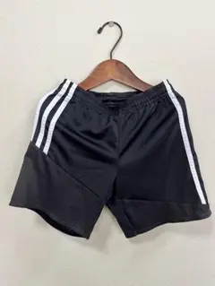 adidas ブラック ハーフパンツ J120