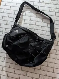 adidas ブラック ショルダーバッグ