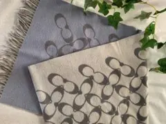 COACH シグネチャー　リバーシブル 大きめマフラー　ストール　ショール