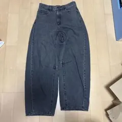 GUバレルレッグジーンズ　M