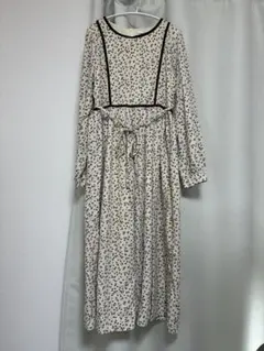 【crisp】花柄ワンピース　ロングワンピース
