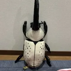 新品 超リアル！ ヘラクレスオオカブト ぬいぐるみ