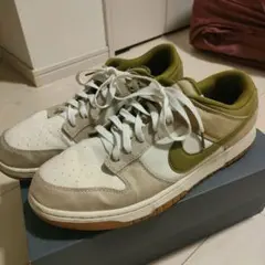 NIKE Dunk Low オリーブ ベージュ　30cmのサムネイル