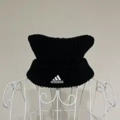 adidas ネコミミ　ニット帽 ブラックのサムネイル
