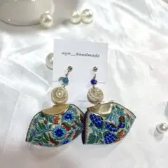 【刺繍リボンシリーズ   A   イヤリング／ピアスに変更可】ハンドメイド