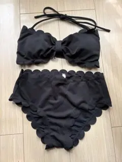 スカラップデザイン ビキニ セパレート水着 ブラック　mysticのサムネイル