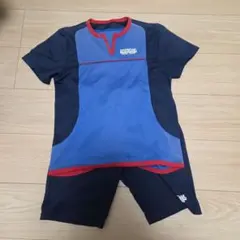 セントラル　体操セット 半袖シャツとショートパンツ