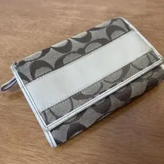 ⭐️COACH コーチ　財布⭐️のサムネイル