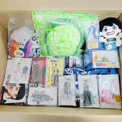 ⑦WEST.、SixTONES 等 グッズまとめセット　中古品、未使用品含む