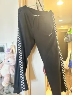 Nike ブラック ジャージ パンツ Mサイズ