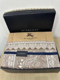 新品未開封 西川【BURBERRY】バーバリー 『ウールニットマルチケット』 新品未開封 西川【BURBERRY】バーバリー 『ウールニットマルチケット』