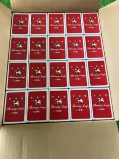 牛乳石鹸BEAUTY SOAP化粧石鹸カウブランド赤箱a1一箱100個入100g