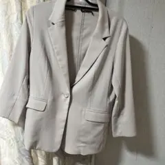 ベージュ テーラードジャケット 七分袖